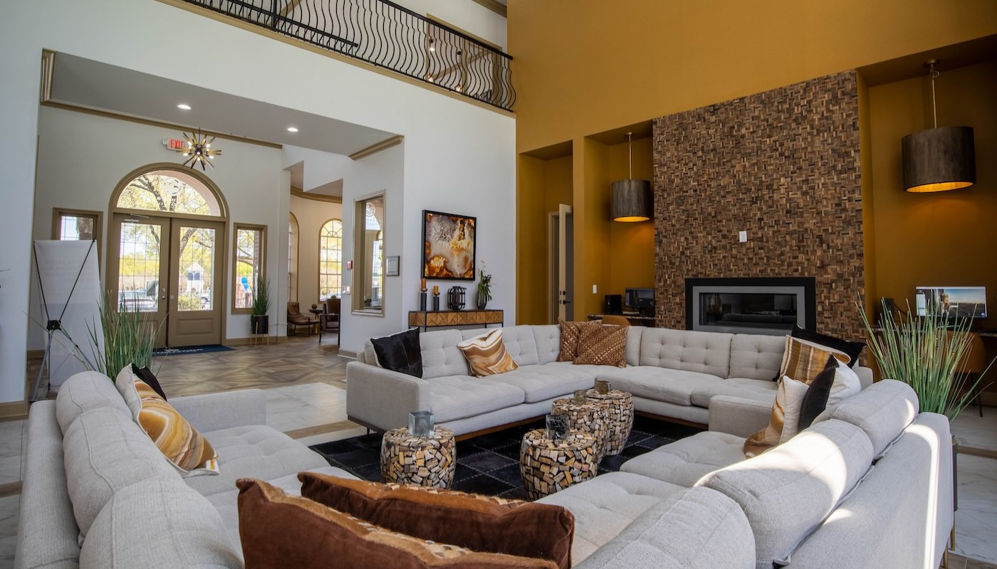Large lobby with seating 
