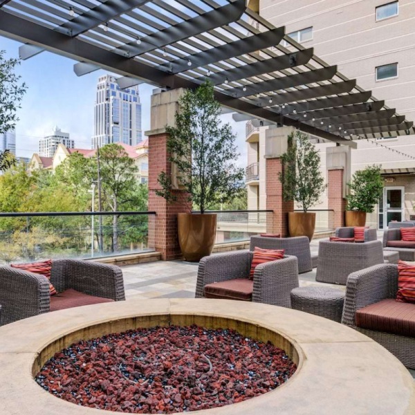 Fire pit with seating 